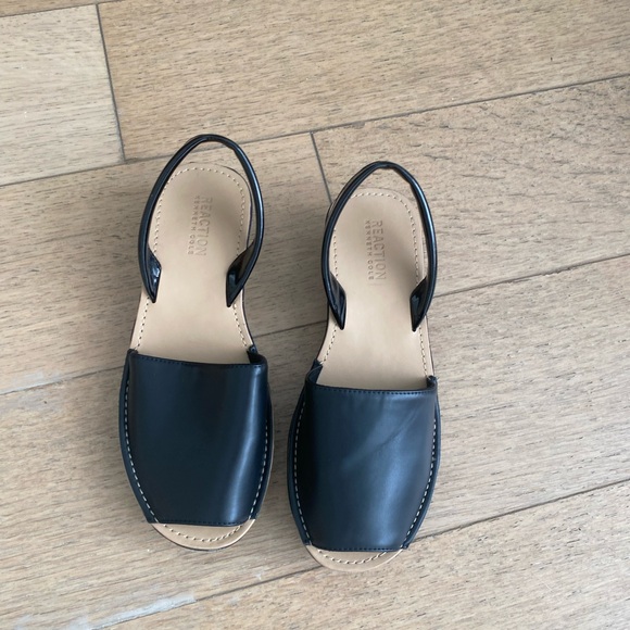 Black mule sandals - Picture 1 of 4